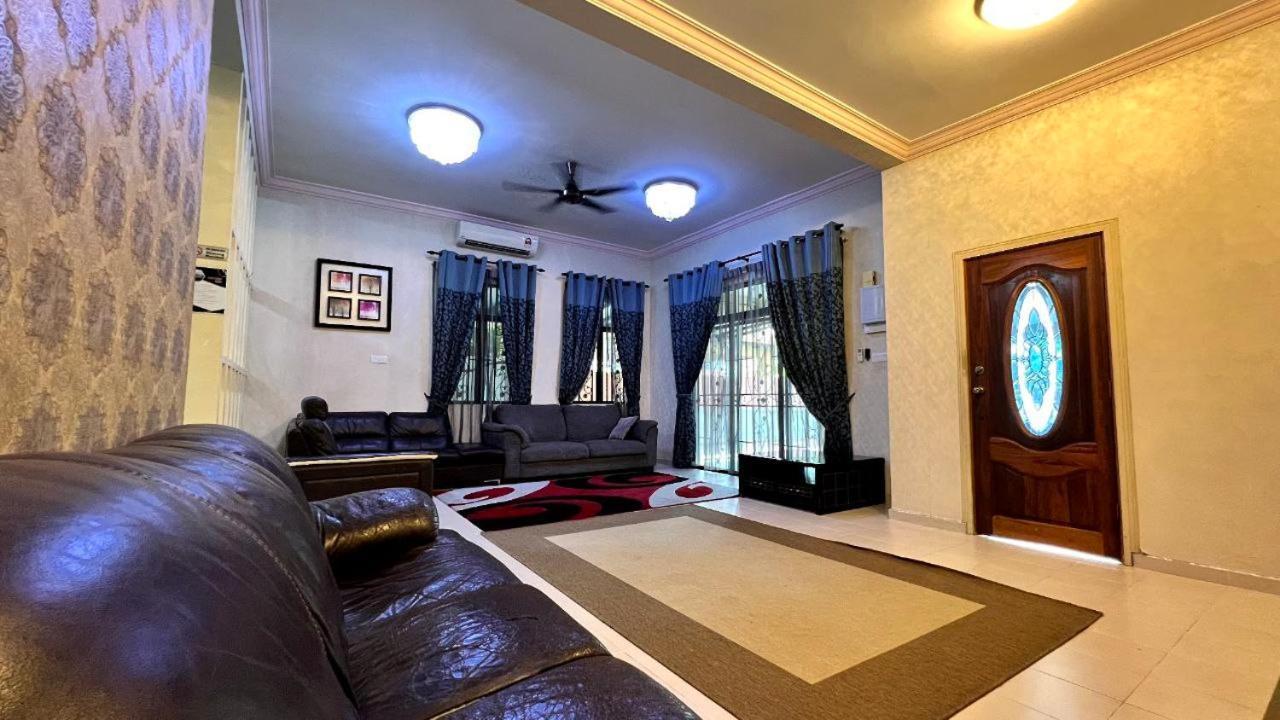 Yb Guest House 4 Bilik 5 Katil Chukai Kültér fotó
