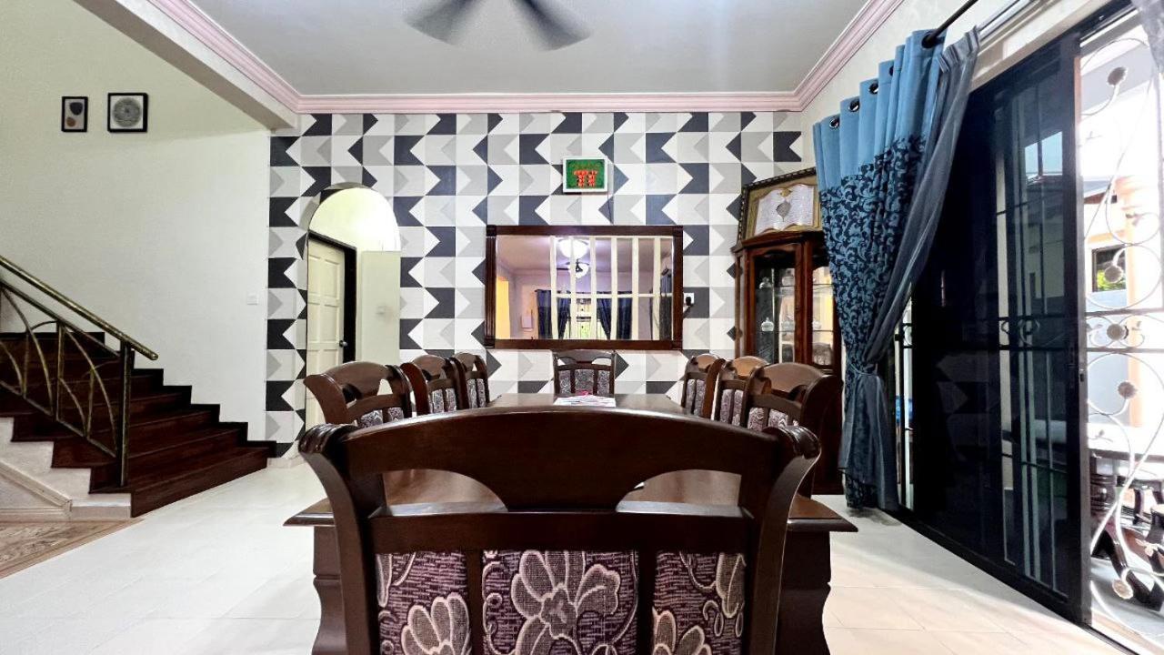 Yb Guest House 4 Bilik 5 Katil Chukai Kültér fotó