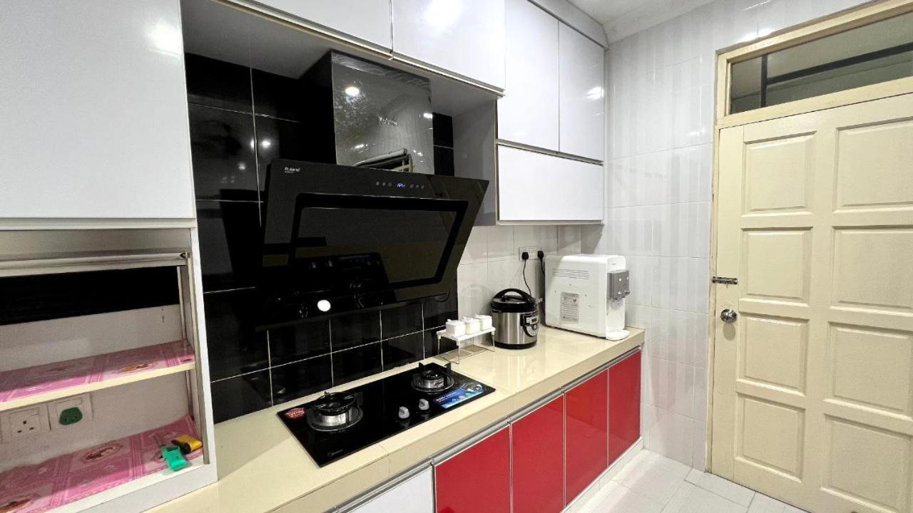 Yb Guest House 4 Bilik 5 Katil Chukai Kültér fotó